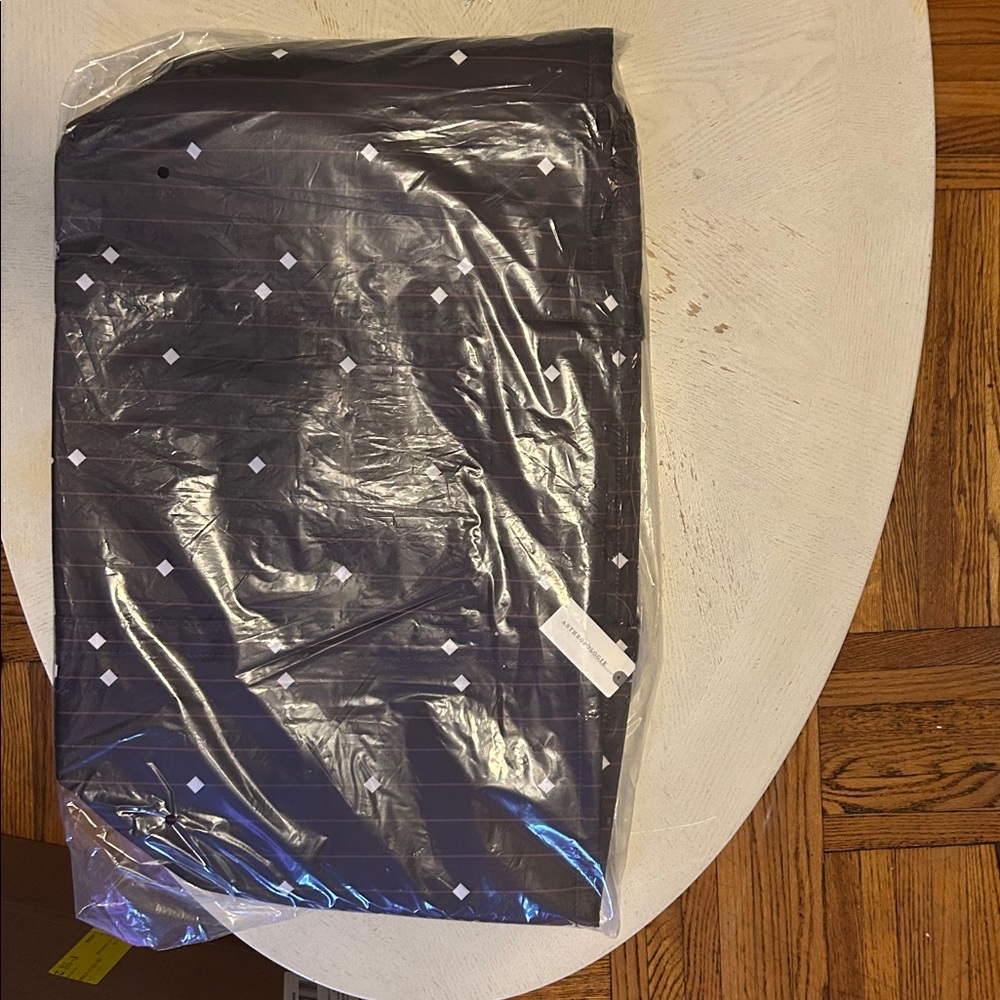 Printed Weekender Tote - Picture 4 of 5